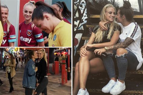 Female football stars are lovers who play for bitter rivals Chelsea。